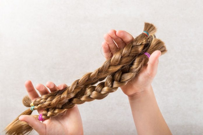 Un gesto generoso: la donazione dei capelli