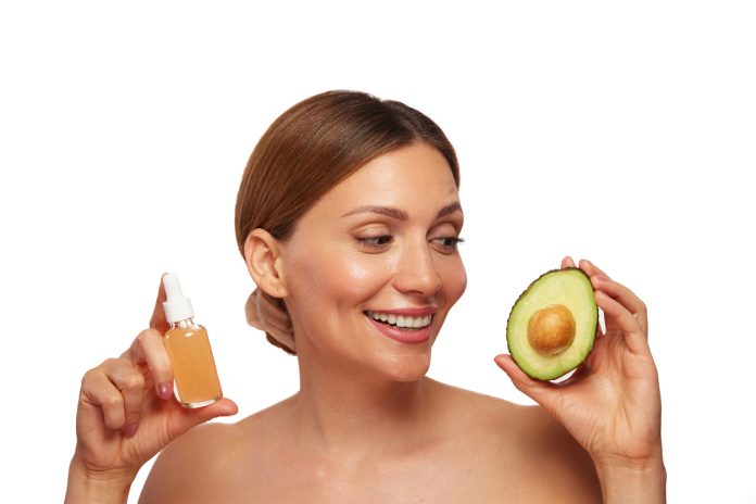 Olio di avocado per la pelle
